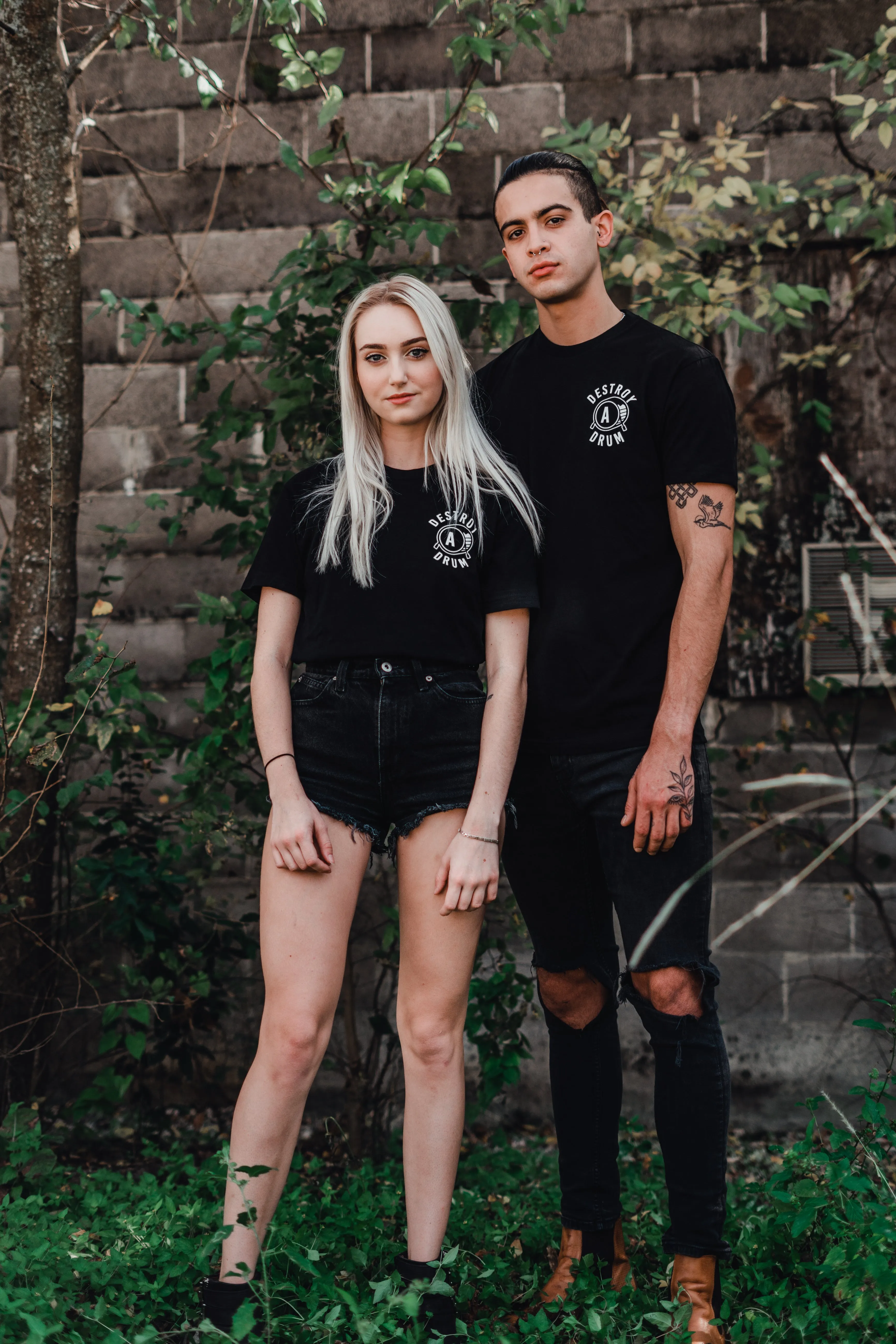 HIT HARD STICKS TEE